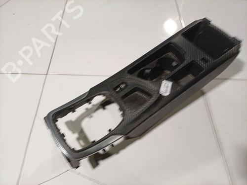 Console centrale Console centrale HYUNDAI SONATA IV (EF) 2.0 CRDi Dynamic (140 hp) 34753967 34753967