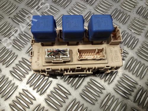 Used Fuse box Fuse box NISSAN X-TRAIL I (T30) 2.0 (140 hp) 33500777 33500777