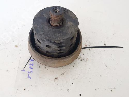 Used Engine mount Engine mount VW PASSAT B3/B4 Variant (3A5, 35I) 1.9 TDI (90 hp) 32880002 32880002