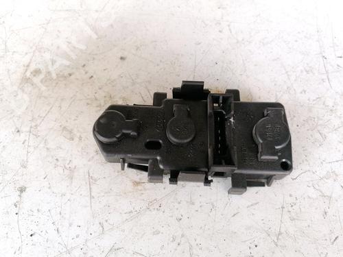 lamp-holder-audi-a6-c5-4b2-4b4-1997-1998-1999-2000-2001-2002-2003-2004-2005-35582786 main image