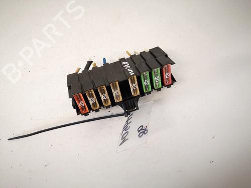 Used Fuse box Fuse box CITROËN C5 II (RC_) 2.0 HDi (RCRHRH) (136 hp) 32888880 32888880