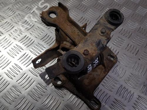 Used Engine mount Engine mount FORD MONDEO II (BAP) 2.0 i (131 hp) 33490973 33490973