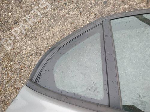 Panel rude bagtil højre Panel rude bagtil højre SAAB 9-3 (YS3F, E79, D79, D75) 2.2 TiD (125 hp) 35389344 35389344