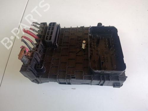 Zekeringkast Zekeringkast VW PASSAT B6 (3C2) 1.9 TDI (105 hp) 36102510 36102510