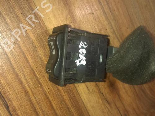 Used Switch Switch NISSAN PRIMERA Hatchback (P12) 2.0 (140 hp) 33494722 33494722