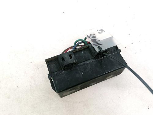 Used Fuse box CHRYSLER SEBRING (JS) 2.0 CRD (140 hp) 32888887