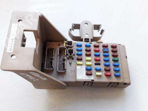 Used Fuse box Fuse box SUBARU LEGACY IV Estate (BP) 2.0 D AWD (BPD) (150 hp) 33526321 33526321