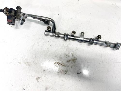 injection-rail-ford-cougar-ec_-1998-1999-2000-2001-35076084 main image