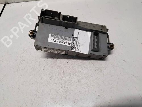 Used Fuse box Fuse box 33485304 33485304
