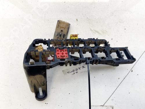 Used Fuse box VW PASSAT B5 Variant (3B5) 1.9 TDI (90 hp) 32891371