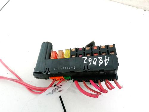 fuse-box-renault-scenic-ii-jm01_-2003-2004-2005-2006-2007-2008-2009-2010-32906043 main image