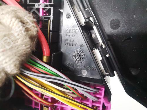 Fuse box VW PASSAT B5 Variant (3B5) 1.9 TDI | BP32889383E1 - Image 3