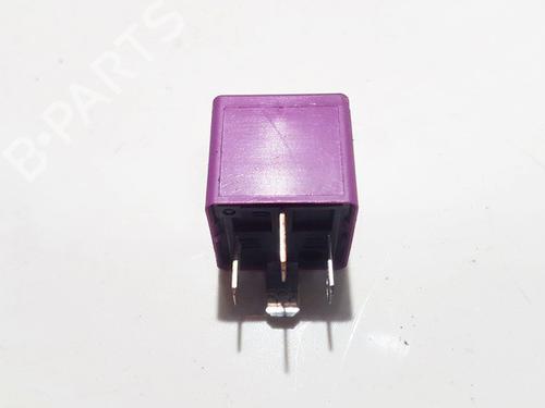 Electronic sensor SKODA SUPERB I (3U4) 2.0 TDI | BP33105553M84 - Image 2