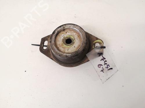 Used Engine mount Engine mount CITROËN XSARA (N1) 1.9 D (70 hp) 32888386 32888386