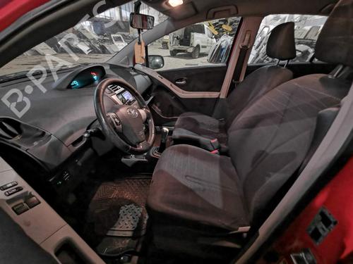 Switch TOYOTA YARIS (_P9_) 1.4 D-4D (NLP90_, NLP90R) | BP32551299I30  - Image 11