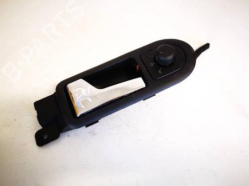 Used Front left interior door handle Front left interior door handle VW BORA I (1J2) 1.9 TDI (115 hp) 35012461 35012461