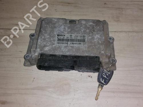 Used Engine control unit (ECU) Engine control unit (ECU) FIAT PUNTO (188_) 1.9 JTD 80 (188.237, .257, .337, .357) (80 hp) 33480419 33480419