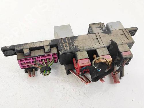 Used Fuse box Fuse box VW GOLF IV (1J1) 1.9 TDI (110 hp) 32949393 32949393