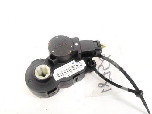 electronic-module-citroen-ds4-nx_-2011-2012-2013-2014-2015-32958040 main image