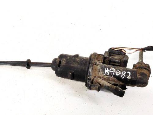 Used Clutch slave cylinder Clutch slave cylinder VW GOLF V (1K1) 1.6 FSI (115 hp) 35274369 35274369