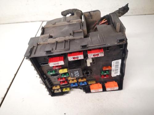 Used Fuse box Fuse box VW PASSAT B6 (3C2) 2.0 TDI (140 hp) 32914830 32914830