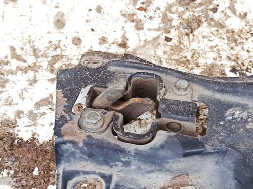 hood-lock-mercedes-benz-c-class-w203-2000-2001-2002-2003-2004-2005-2006-2007-35572533 main image
