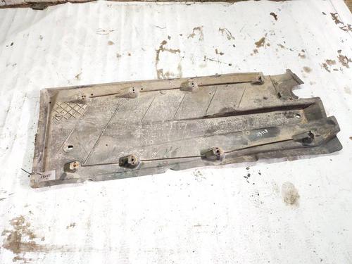 Used Underbody protection Underbody protection VW GOLF VI (5K1) 2.0 TDI (110 hp) 35041839 35041839