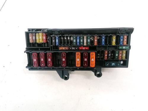 Used Fuse box Fuse box BMW 7 (E65, E66, E67) 730 d (218 hp) 33095627 33095627