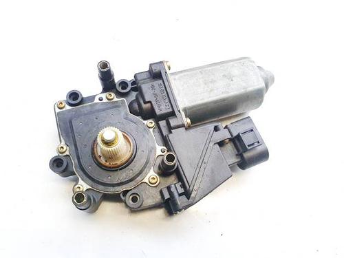 Left front window motor VW PASSAT B7 (362) 1.6 TDI | BP34885896E21 - Image 3