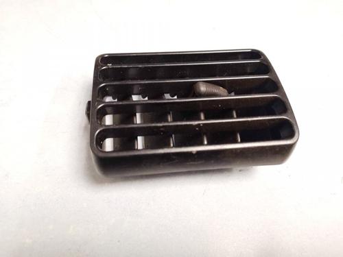 Used Air vent MAZDA 323 P V (BA) 1.5 16V (88 hp) 33108291