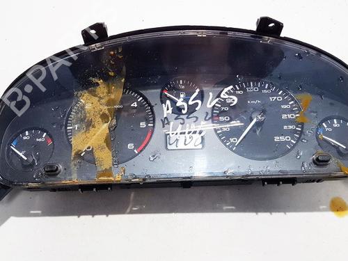 Used Instrument cluster Instrument cluster 35867375 35867375