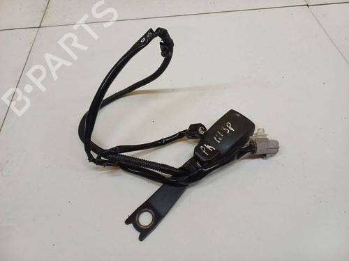 Engache cinturón Engache cinturón TOYOTA COROLLA Verso (ZER_, ZZE12_, R1_) 2.2 D-4D (AUR10_, AUR10R) (136 hp) 37433886 37433886
