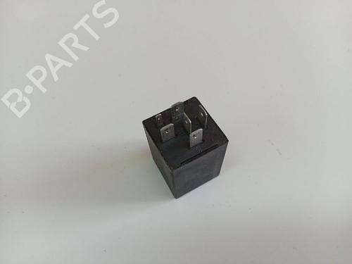 Electronic sensor AUDI 80 B4 Saloon (8C2) 1.9 TDI | BP33751581M84 - Image 2
