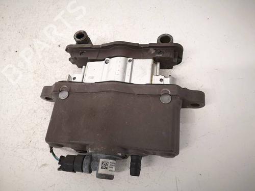 Used Hinge/Door check strap Hinge/Door check strap BMW 5 (F10) 520 d (184 hp) 39758285 39758285