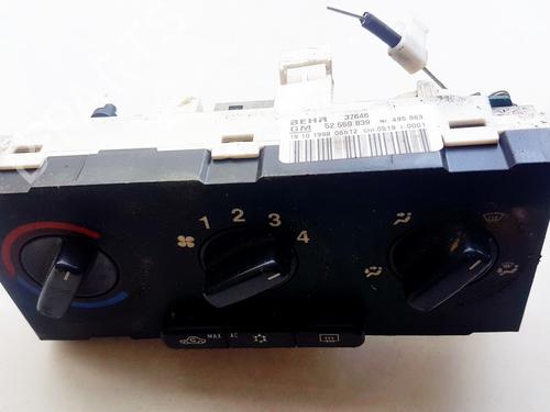 Used Climate control Climate control OPEL ASTRA G Hatchback (T98) 2.0 DI (F08, F48) (82 hp) 35864452 35864452
