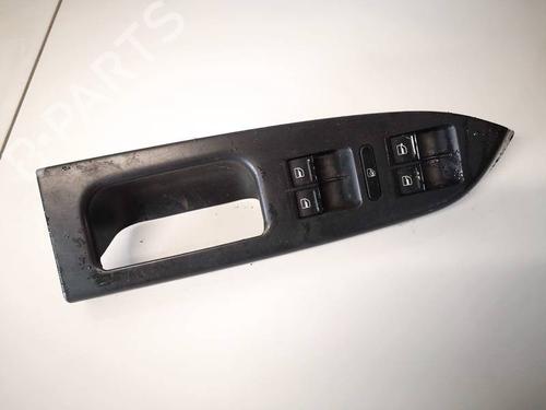 Used Switch Switch VW TOURAN (1T1, 1T2) 1.9 TDI (105 hp) 32933567 32933567