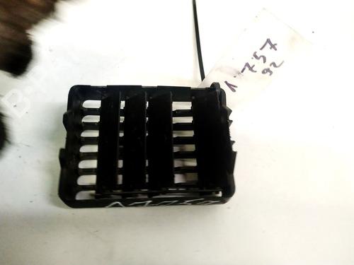 Used Air vent Air vent VW PASSAT B3/B4 Variant (3A5, 35I) 1.9 TDI (90 hp) 32894142 32894142