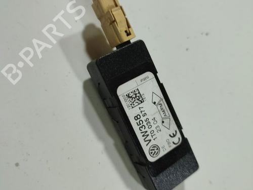 Used Electronic module Electronic module VW TOURAN (1T1, 1T2) 1.9 TDI (105 hp) 34924561 34924561