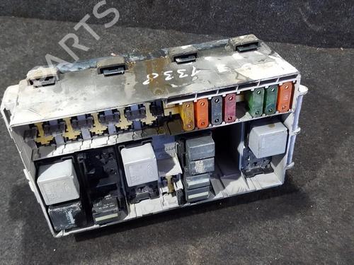 fuse-box-ford-transit-connect-p65_-p70_-p80_-2002-33483881 main image