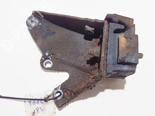 Used Engine mount Engine mount FORD FIESTA II (FBD) 1.6 D (FBD) (54 hp) 33105571 33105571