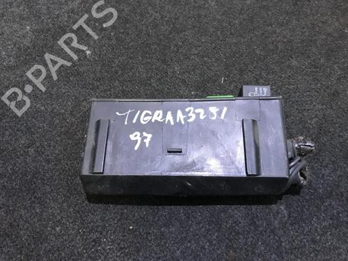 Used Fuse box Fuse box OPEL TIGRA (S93) 1.4 16V (F07) (86 hp) 33485967 33485967