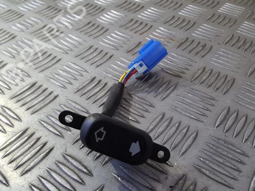 Used Switch Switch NISSAN PRIMERA (P10) 2.0 D (75 hp) 33493960 33493960