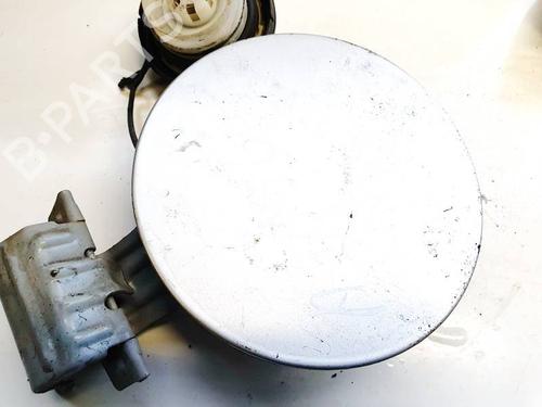 fuel-flap-toyota-yaris-_p9_-2005-2006-2007-2008-2009-2010-2011-2012-2013-2014-35167357 main image