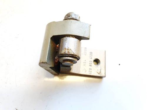 hingedoor-check-strap-skoda-octavia-ii-1z3-2004-2005-2006-2007-2008-2009-2010-2011-2012-2013-32960817 main image