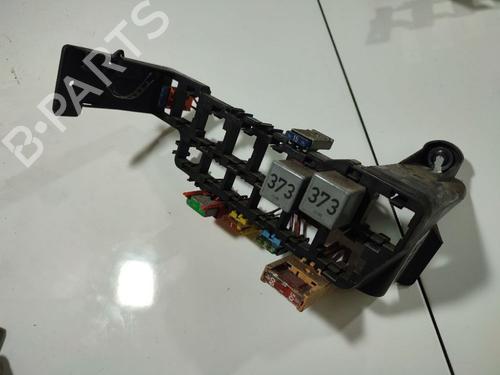 Used Fuse box VW PASSAT B5 Variant (3B5) 1.9 TDI (110 hp) 32556085