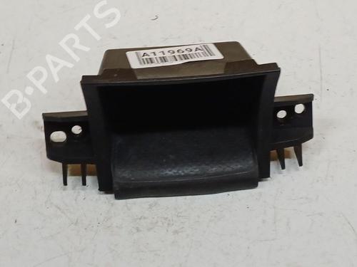 Used Glove box Glove box CHEVROLET CRUZE Hatchback (J305) 2.0 CDI (163 hp) 40029378 40029378