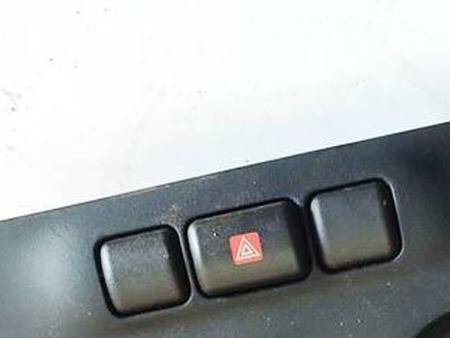 Used Warning switch Warning switch OPEL ZAFIRA A MPV (T98) 2.0 DTI 16V (F75) (101 hp) 35027347 35027347