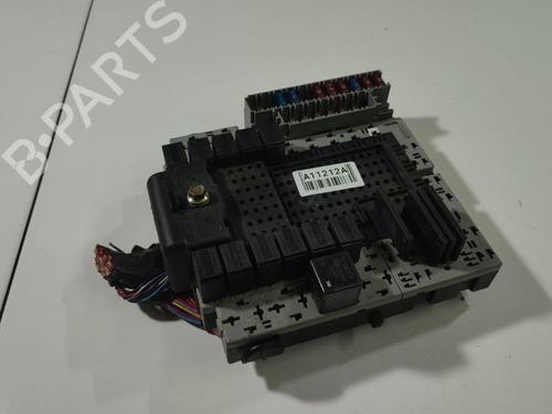 Used Fuse box Fuse box VOLVO S60 I (384) 2.4 T (200 hp) 33487898 33487898