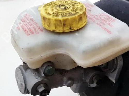Used Brake master cylinder Brake master cylinder VW PHAETON (3D1, 3D2, 3D3, 3D4, 3D6, 3D7, 3D8, 3D9) 4.2 V8 4motion (335 hp) 35841881 35841881