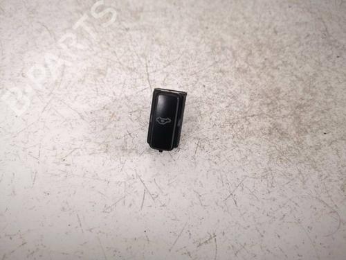 Used Switch Switch SKODA OCTAVIA II (1Z3) 1.9 TDI (105 hp) 40519237 40519237